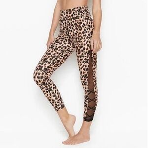 Victoria's Secret Women’s Incredible Essential Lace-Up Leopard Leggings / Size 4